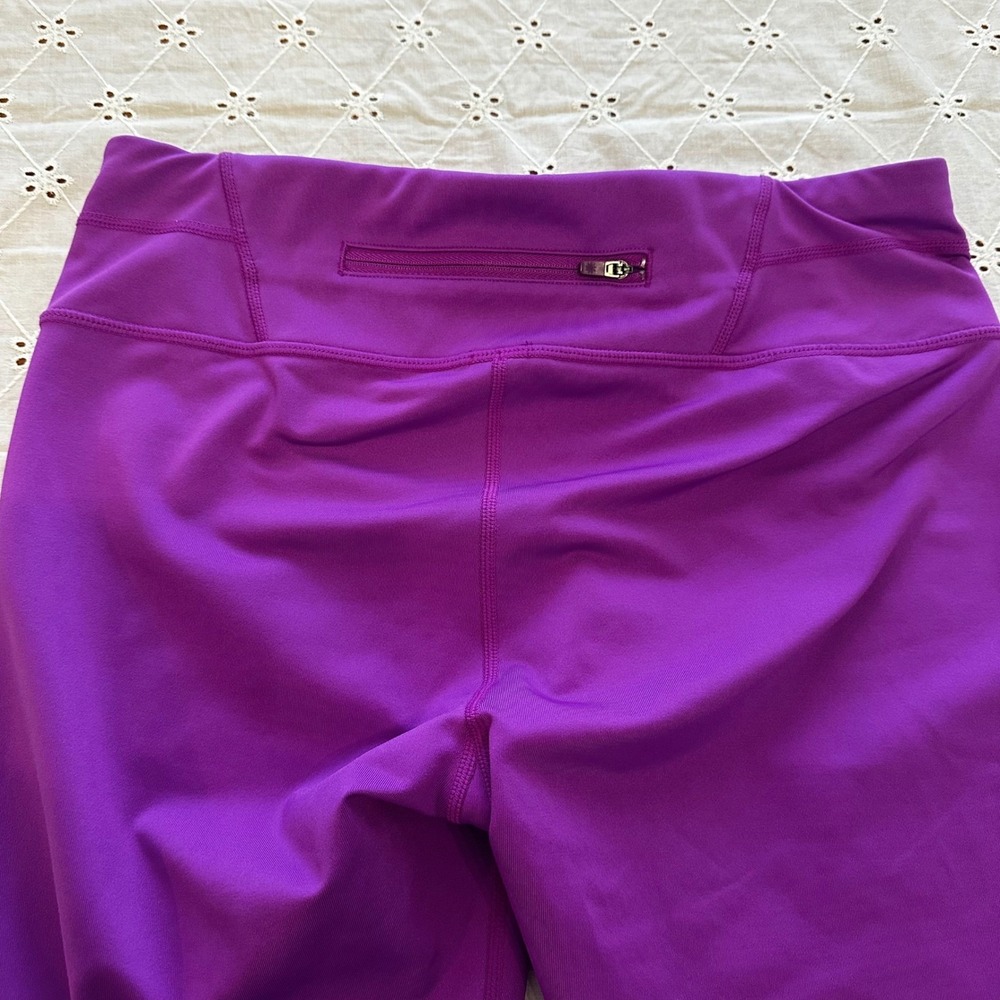 Athleta Purple Capri Leggings Athletic Pants‎ Women's M yoga Run Zipper Pocket - Picture 6 of 8
